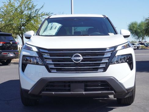 Used 2026 Nissan Rogue SV FWD image 5