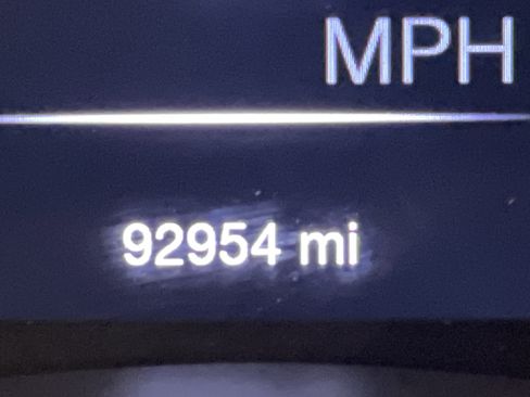 Used 2018 Jeep Grand Cherokee Laredo image 23