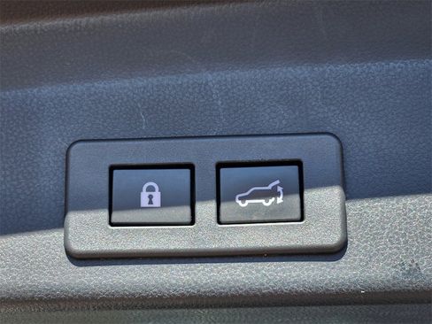 Used 2020 Subaru Ascent Touring image 24