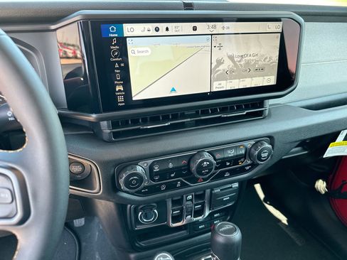 New 2024 Jeep Gladiator Sport image 16