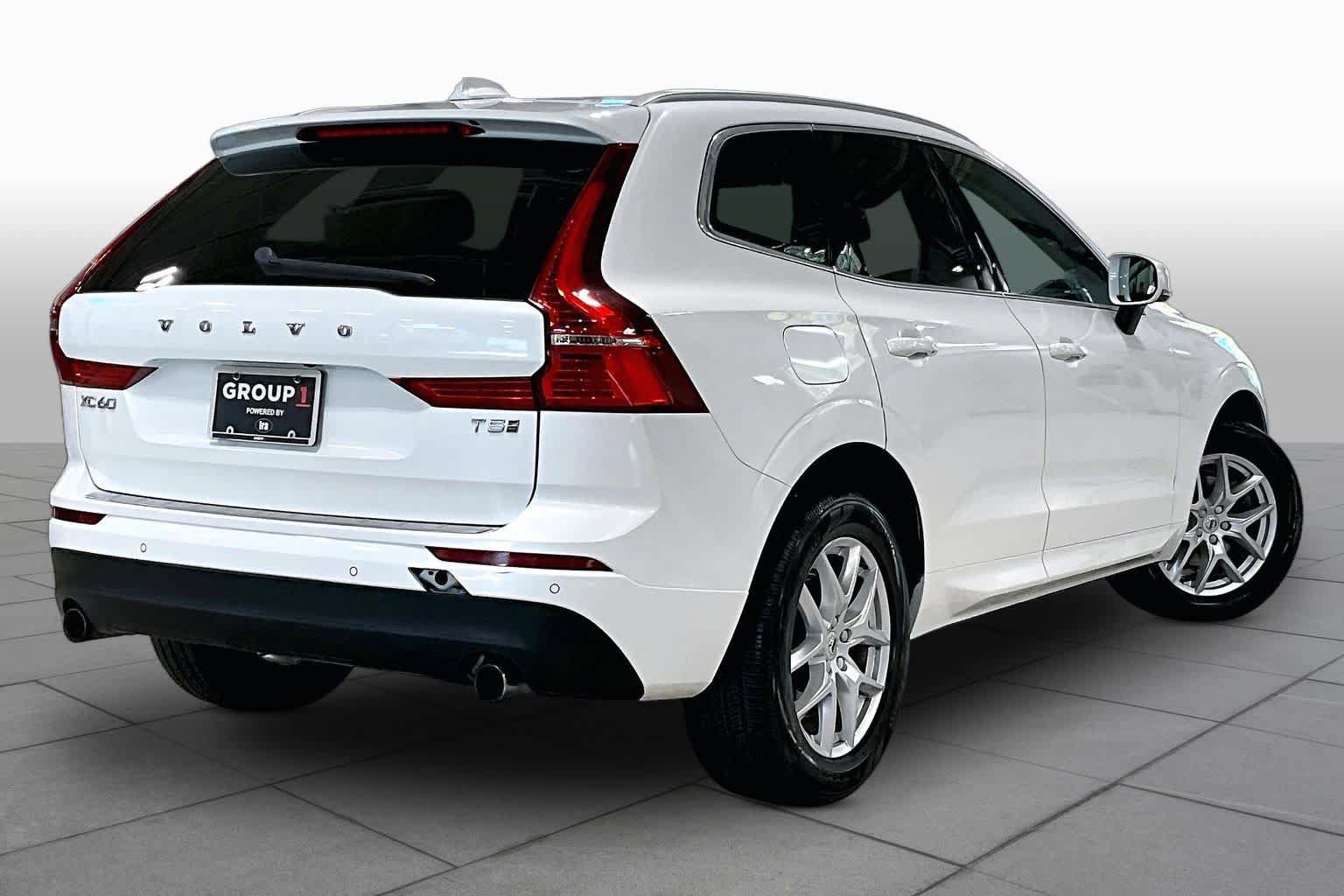 Used 2020 Volvo XC60 T5 Momentum w/ Protection Package Premier AWD/4WD image 13