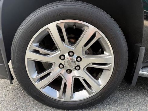 Used 2015 Cadillac Escalade Luxury AWD/4WD image 20