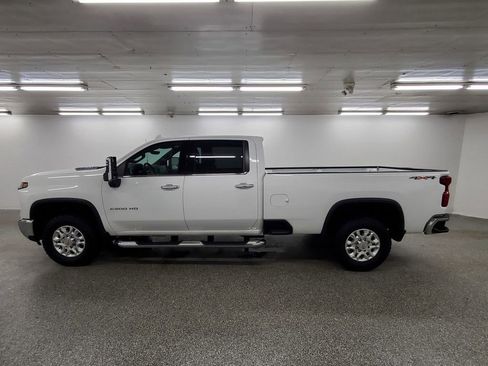 Used 2024 Chevrolet Silverado 2500 LTZ w/ LTZ Premium Package image 9
