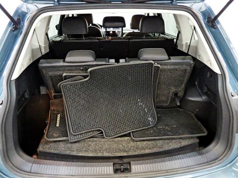 Used 2021 Volkswagen Tiguan SE FWD image 13