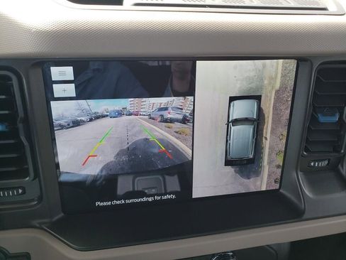 Used 2022 Ford Bronco Wildtrak image 25