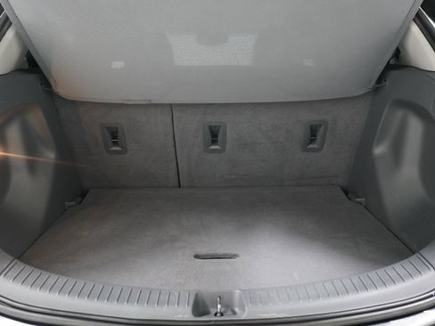 Used 2019 Chevrolet Bolt Premier w/ Infotainment Package image 23