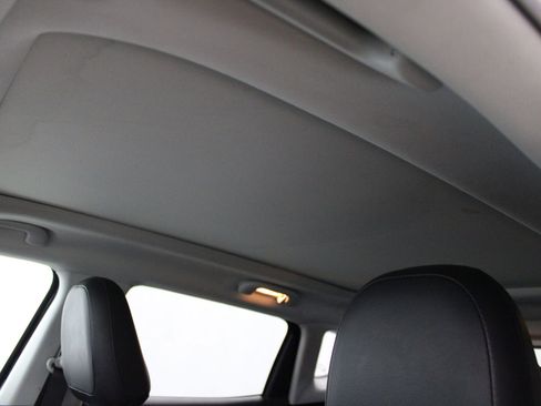 Used 2021 Jeep Compass Latitude w/ Sun and Sound Group AWD/4WD image 10