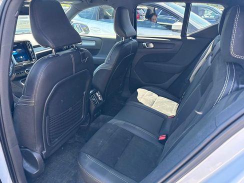 Used 2021 Volvo XC40 P8 Recharge AWD/4WD image 11