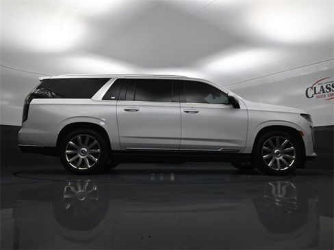 Used 2021 Cadillac Escalade ESV Premium Luxury Platinum image 31