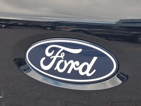 Used 2025 Ford F150 Lariat w/ Equipment Group 501A Mid AWD/4WD image 29