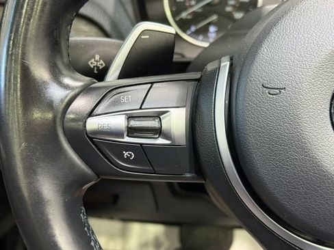 Used 2015 BMW M235i Convertible image 20