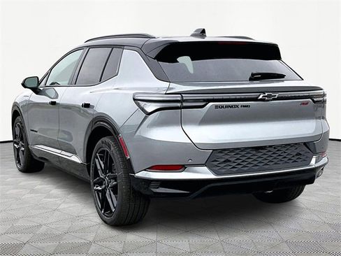 New 2026 Chevrolet Equinox EV RS image 4