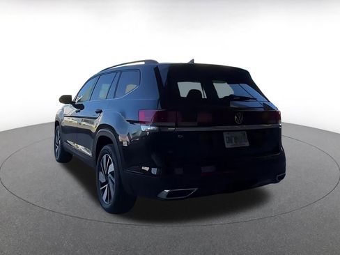 Used 2025 Volkswagen Atlas SE FWD image 10