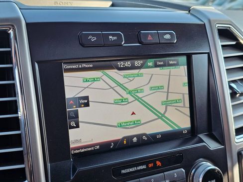 Used 2015 Ford F150 Platinum w/ Equipment Group 701A Luxury image 37