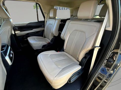 Used 2024 Ford Expedition Limited image 22