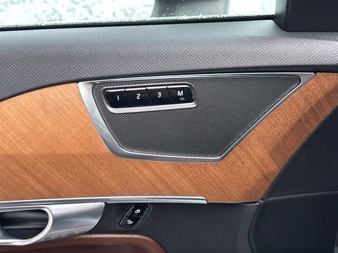 Certified 2023 Volvo XC90 B6 Plus image 11