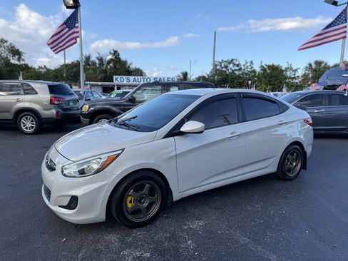 Used 2015 Hyundai Accent GLS image 4