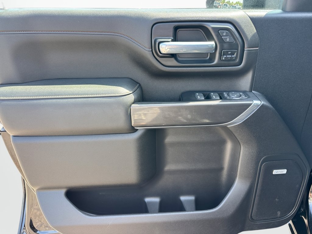 Used 2022 GMC Sierra 2500 AT4 w/ AT4 Preferred Package AWD/4WD image 26
