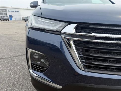 Used 2023 Chevrolet Traverse LS w/ Safety Package AWD/4WD image 7