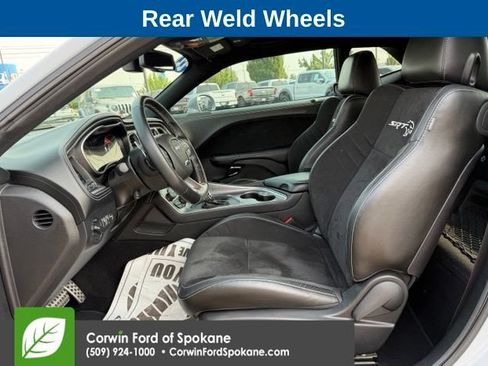 Used 2022 Dodge Challenger SRT Hellcat w/ Plus Package RWD image 2
