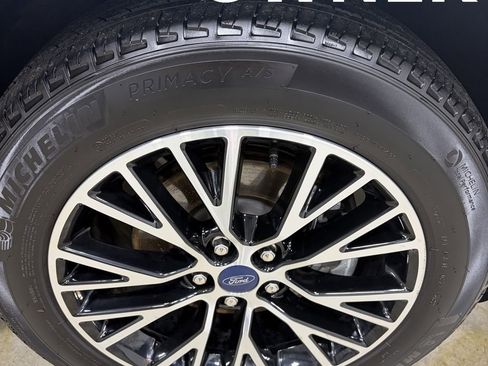 Certified 2022 Ford Escape Titanium w/ Class II Trailer Tow Package FWD image 7