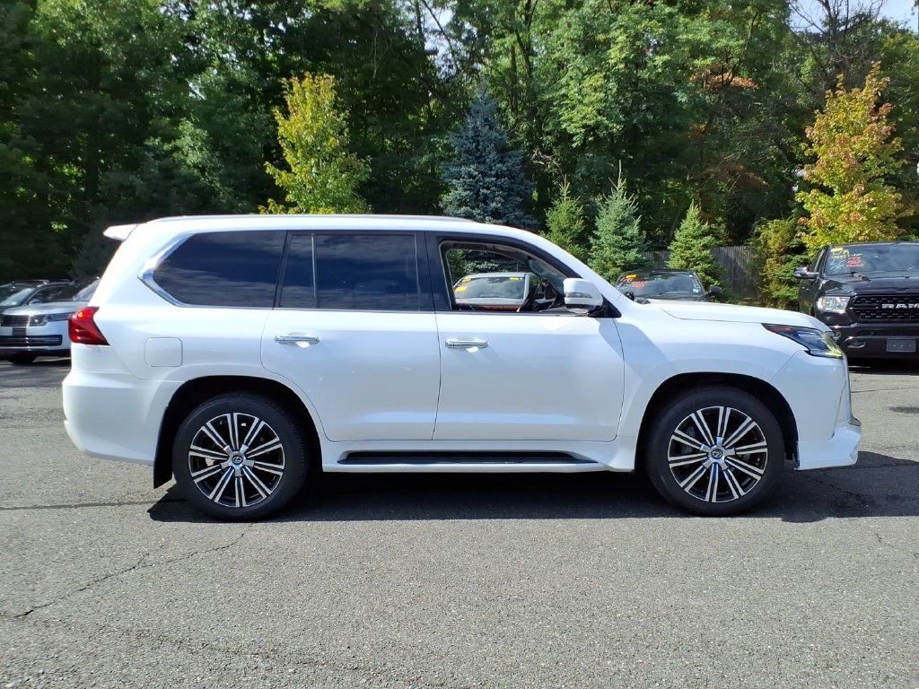 Used 2021 Lexus LX 570 4WD w/ Luxury Package image 8