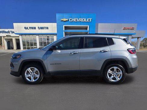 Used 2023 Jeep Compass Latitude w/ Convenience Group image 12