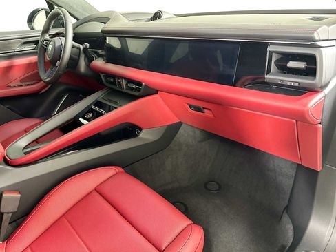 New 2025 Porsche Macan Turbo Electric image 30