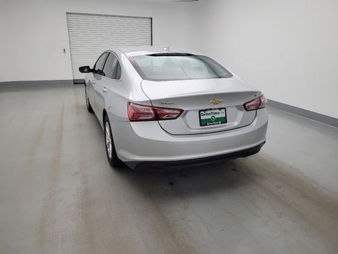 Used 2020 Chevrolet Malibu LT FWD image 6