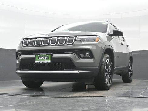 Used 2022 Jeep Compass Limited w/ Sun and Sound Group image 26