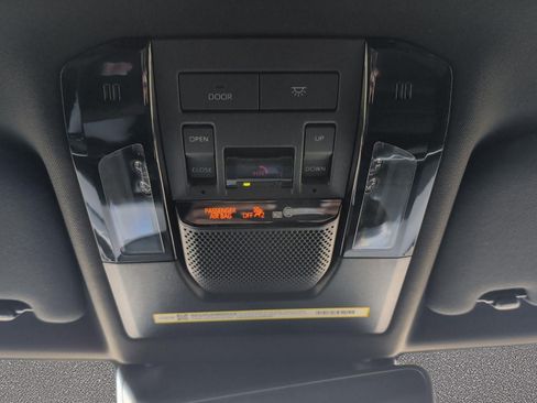 Used 2025 Lexus GX 550 AWD/4WD image 22