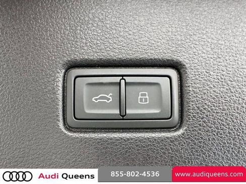 Certified 2023 Audi Q5 2.0T Premium Plus w/ Premium Plus Package AWD/4WD image 11