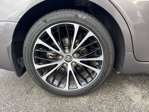 Used 2019 Toyota Camry SE image 22