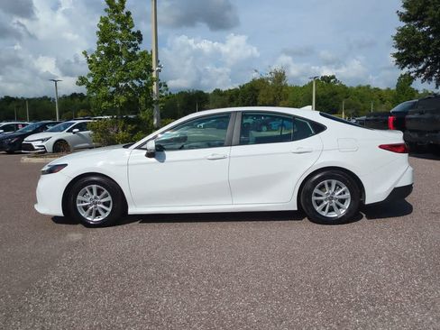 Used 2025 Toyota Camry LE FWD image 3