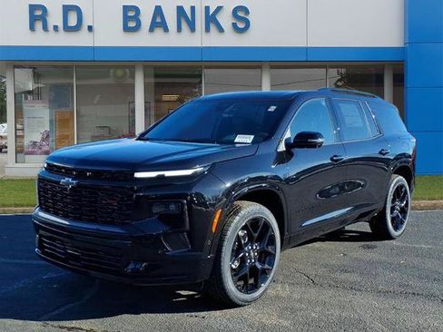 New 2026 Chevrolet Traverse RS w/ LPO, Floor Liner Package FWD image 1