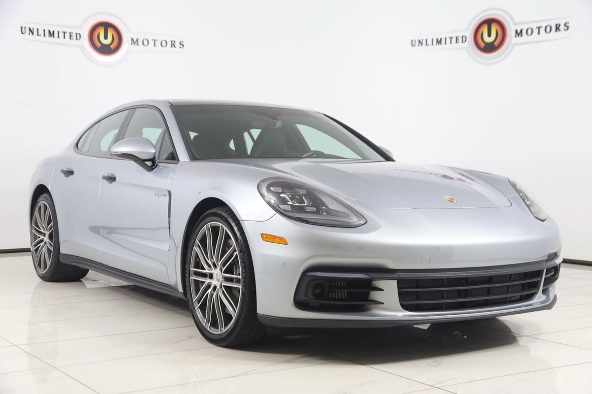 Used 2018 Porsche Panamera 4 AWD/4WD image 29