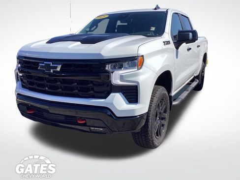 Used 2026 Chevrolet Silverado 1500 LT Trail Boss w/ LT Trail Boss Premium Package AWD/4WD image 6