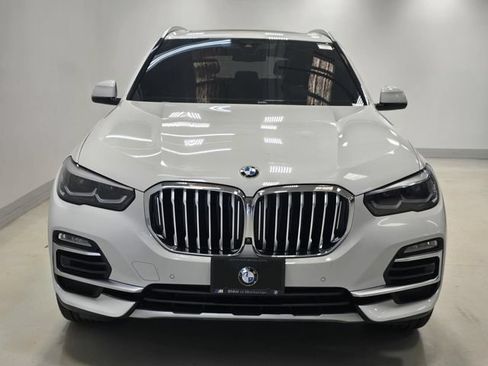 Used 2019 BMW X5 xDrive40i w/ Premium Package 2 AWD/4WD image 2