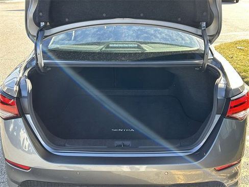 Certified 2020 Nissan Sentra SR image 26