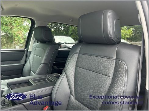Used 2023 Toyota Tundra Limited w/ Power Package AWD/4WD image 11