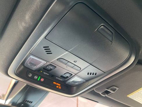 Used 2021 Chevrolet Blazer RS w/ Enhanced Convenience Package image 22