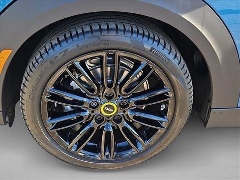 Certified 2024 MINI Cooper SE image 23