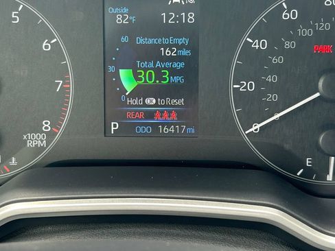 Certified 2025 Toyota Corolla Hatchback FWD image 31
