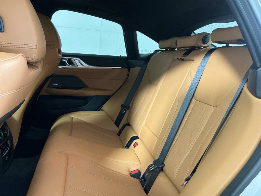 New 2026 BMW 430i xDrive w/ M Sport Package AWD/4WD image 27