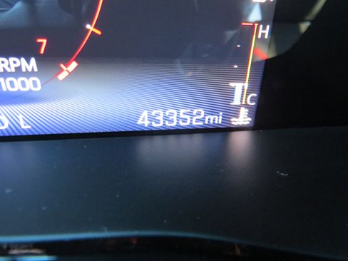 Used 2023 Chevrolet Colorado Z71 w/ Z71 Convenience Package 2 image 22