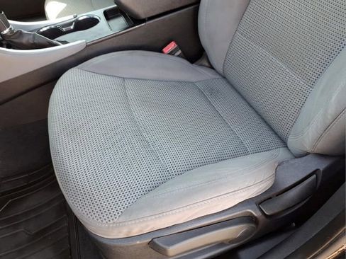 Used 2012 Hyundai Sonata GLS FWD image 14