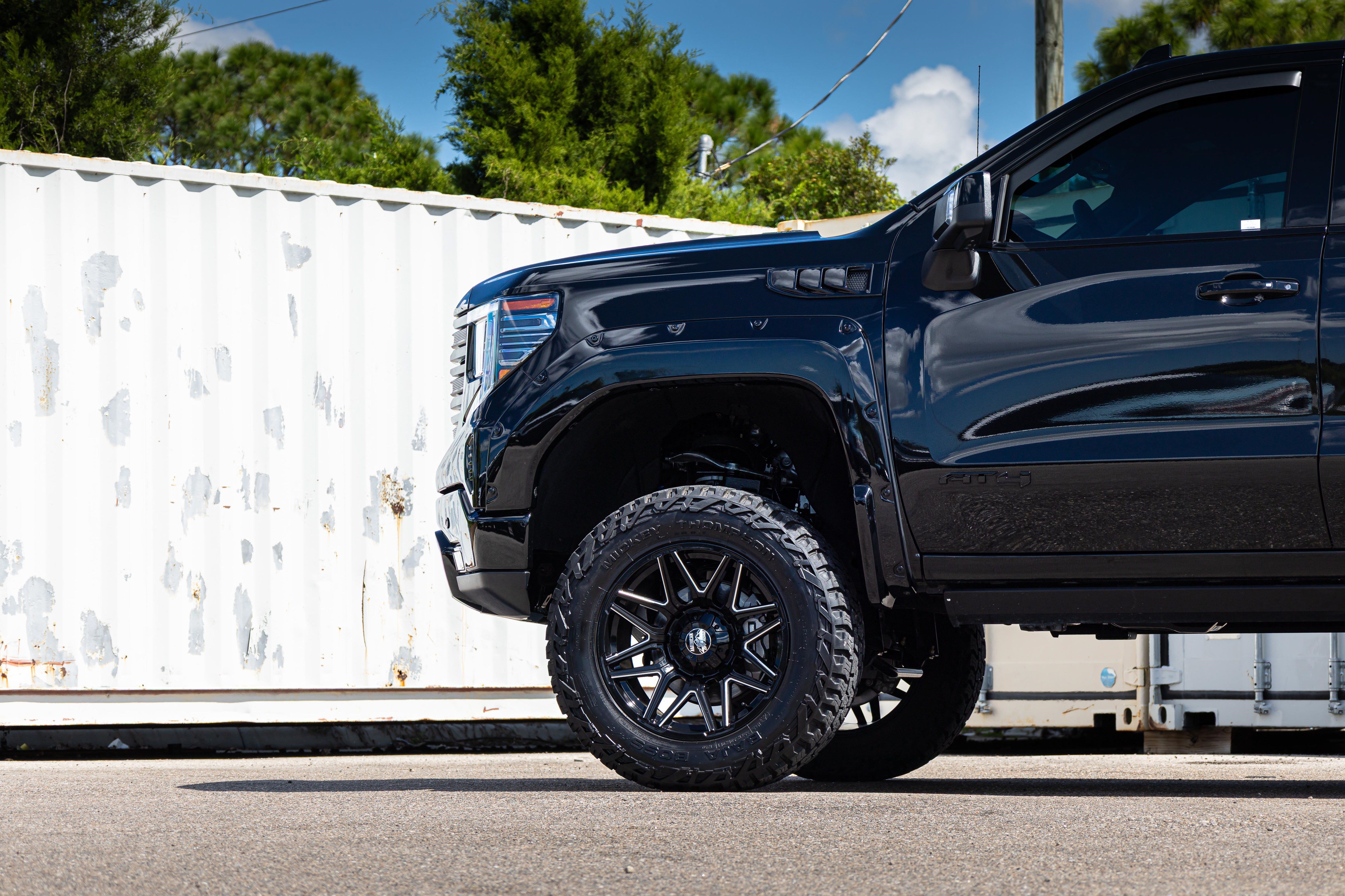 Used 2025 GMC Sierra 1500 AT4 w/ Technology Package AWD/4WD image 36