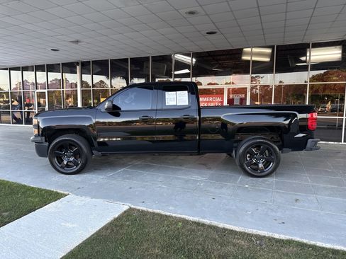 Used 2015 Chevrolet Silverado 1500 W/T RWD image 6
