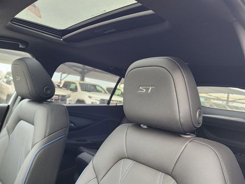 New 2026 Buick Envista Sport Touring w/ Convenience I Package image 16