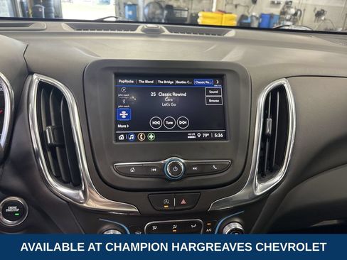 Used 2023 Chevrolet Equinox LT FWD image 17